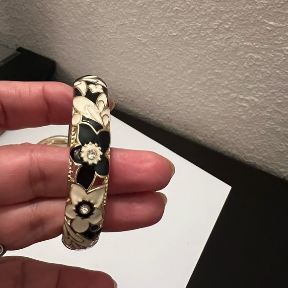 2 for $20 Must bundle / Xiu vintage women bangle - Picture 3 of 9